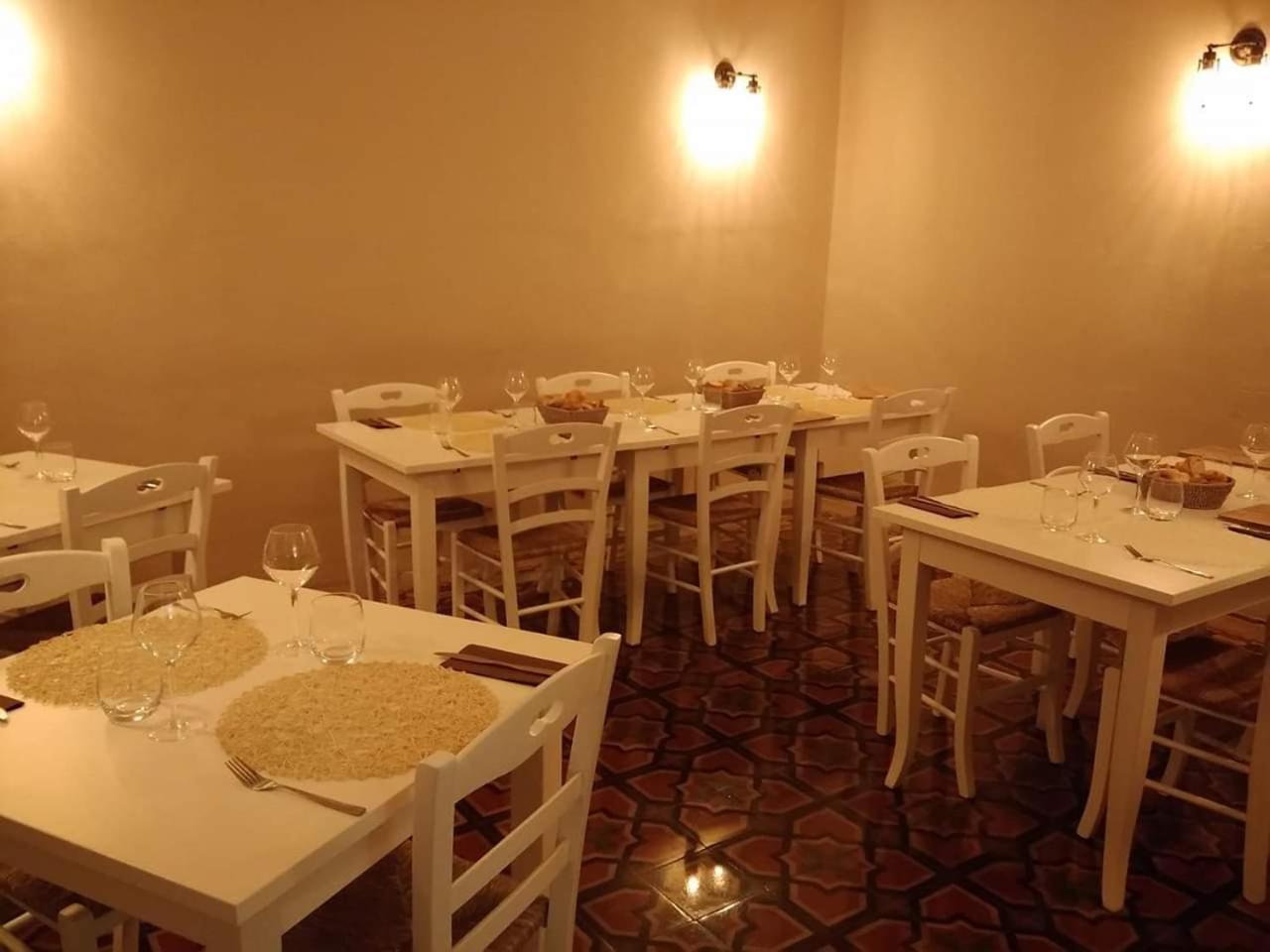 700Enolocanda Santa Giuletta Ngoại thất bức ảnh