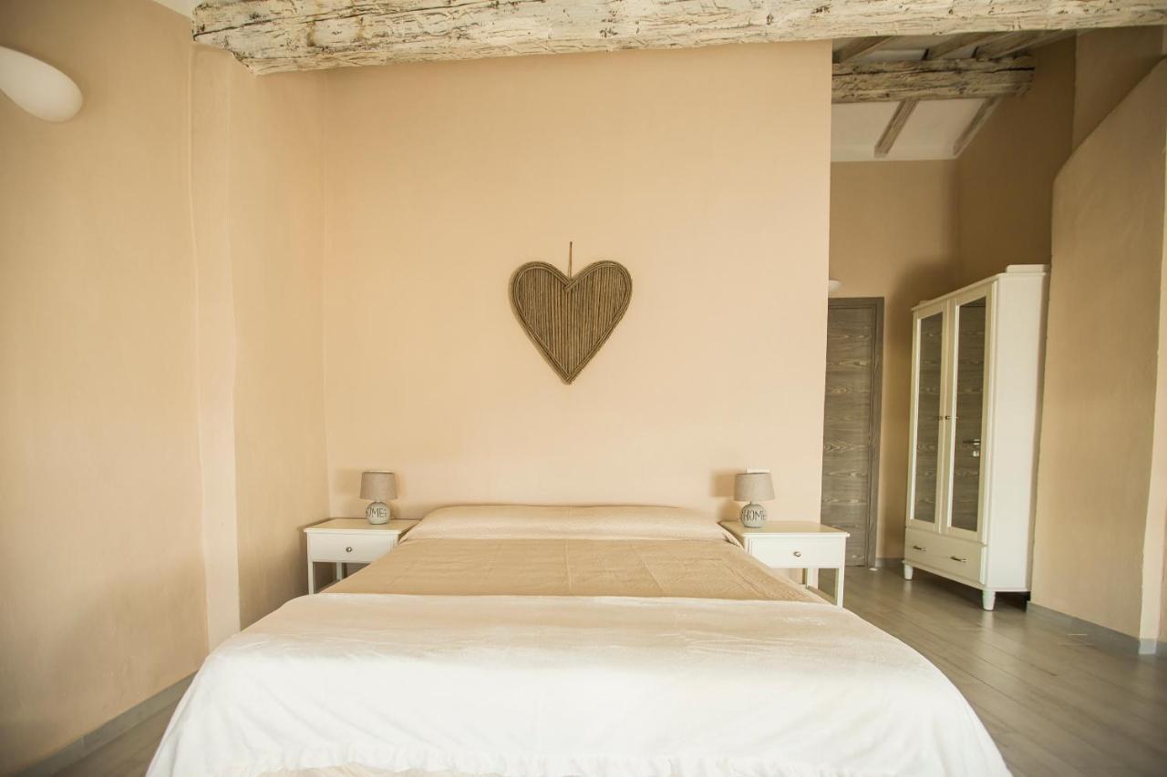 700Enolocanda Santa Giuletta Ngoại thất bức ảnh
